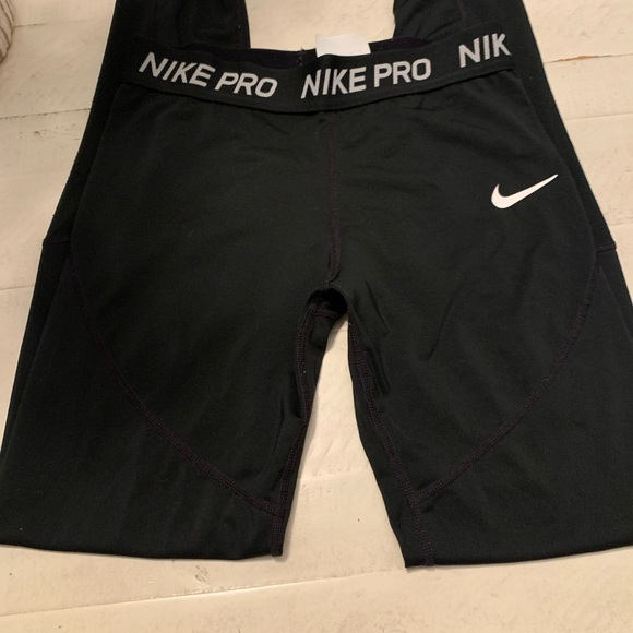 Nike Leggings - Picture 3 of 3